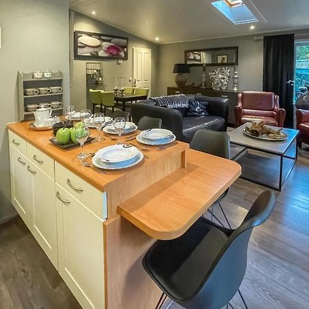 Awesome Home In Emst With Kitchen 외부 사진